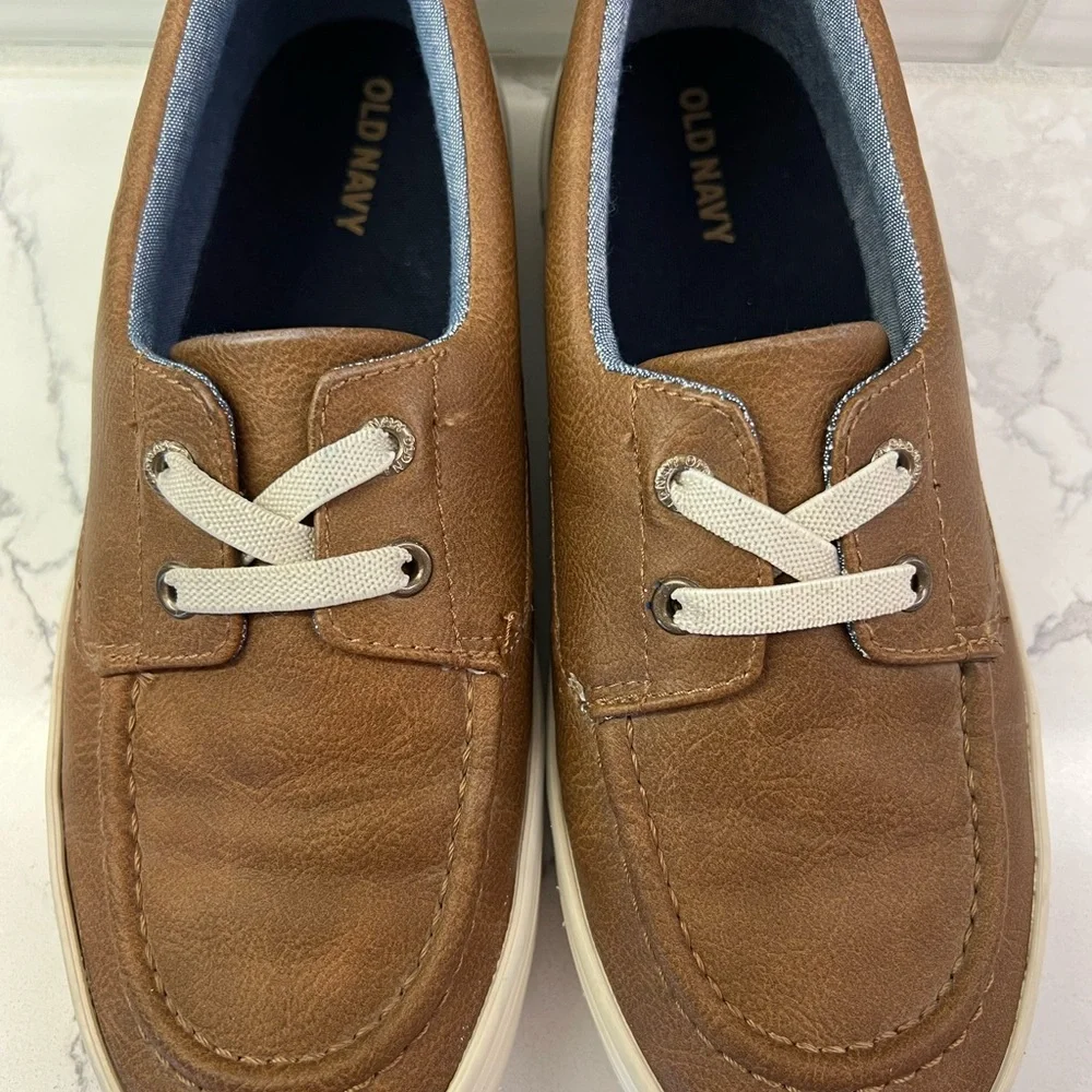 Old Navy Boys Slip On Elastic Lace Shoes size 4 Cognac